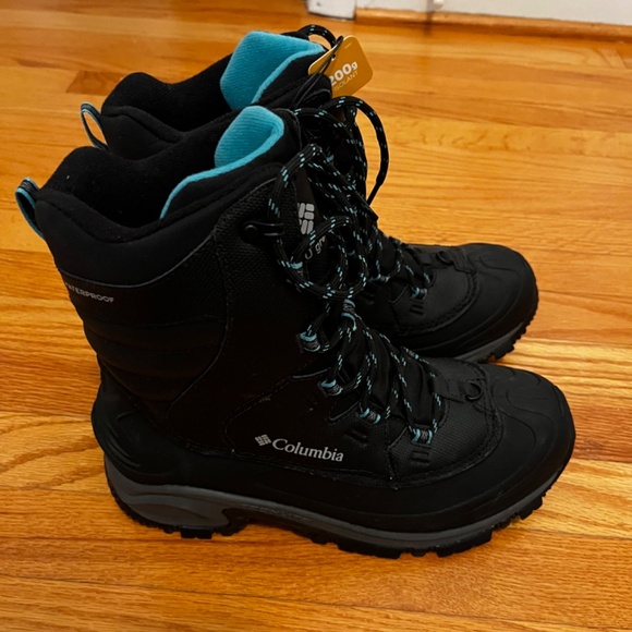 NWT Columbia Women’s Snow Boots - Picture 3 of 6